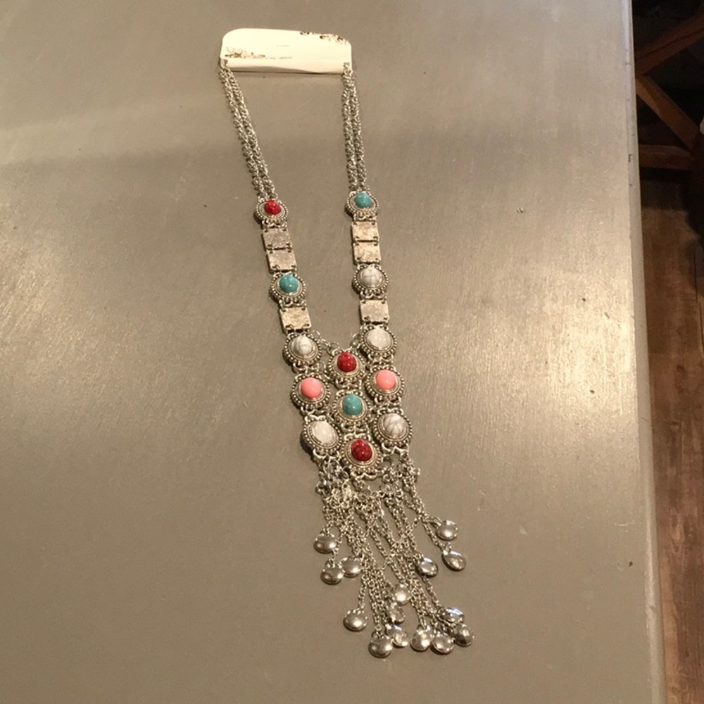 Beautiful Boho Style Necklace - Picture 6 of 6